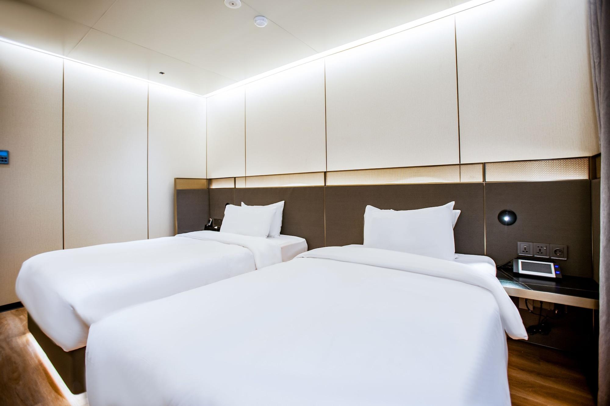 Amber Hotel Jeju Exterior photo